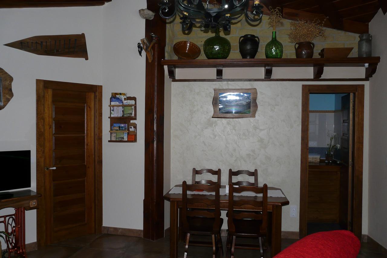 Apartamentos La Condesa Valmeo Buitenkant foto