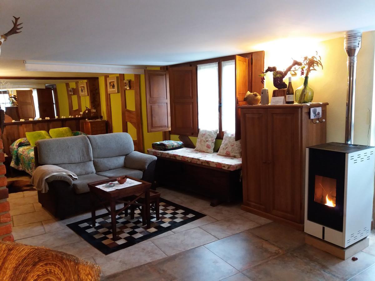 Apartamentos La Condesa Valmeo Buitenkant foto
