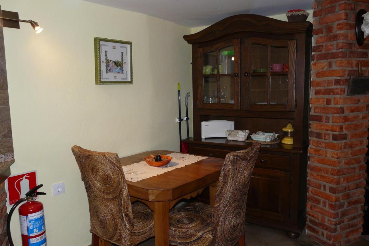 Apartamentos La Condesa Valmeo Buitenkant foto