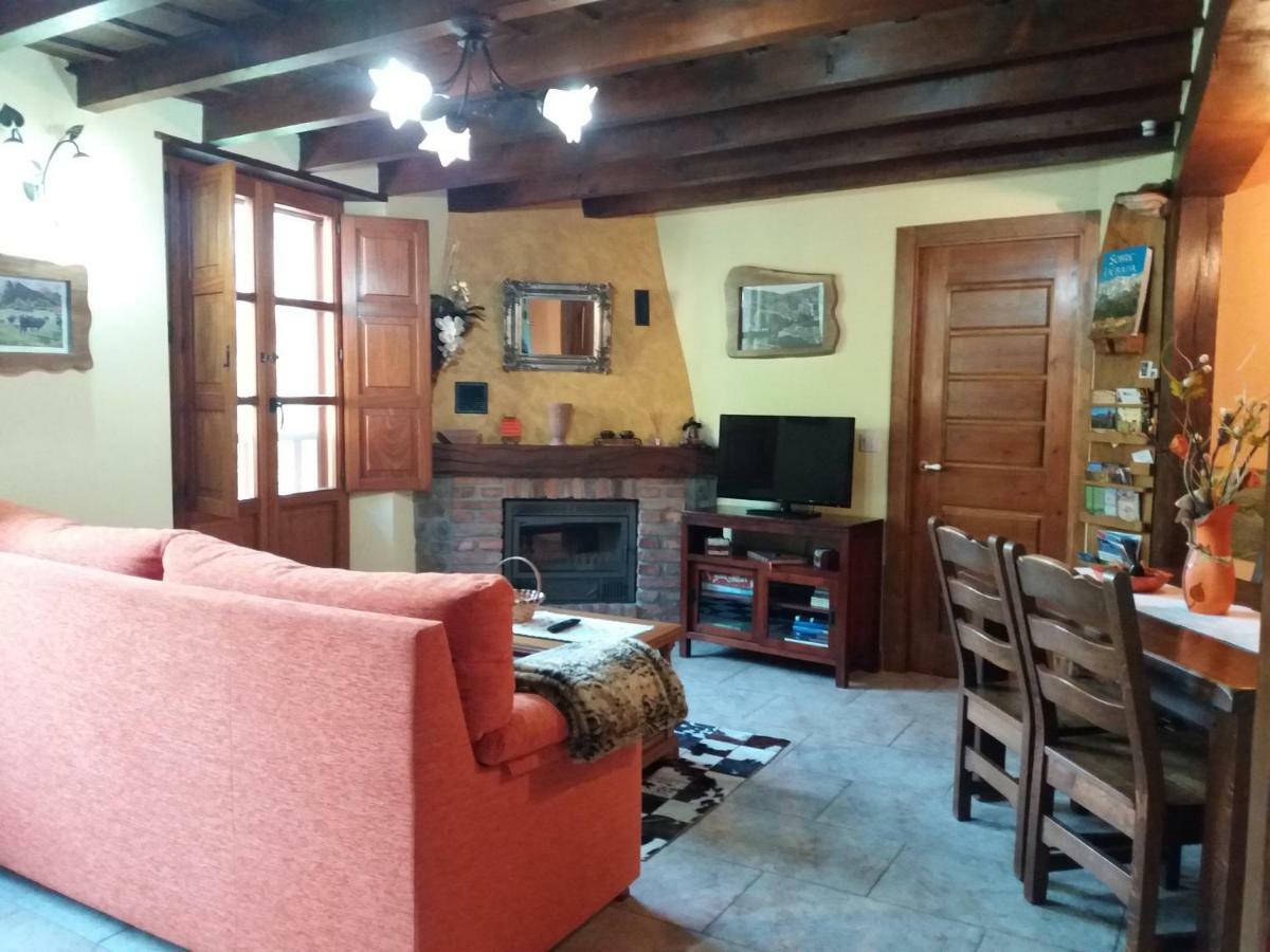 Apartamentos La Condesa Valmeo Buitenkant foto